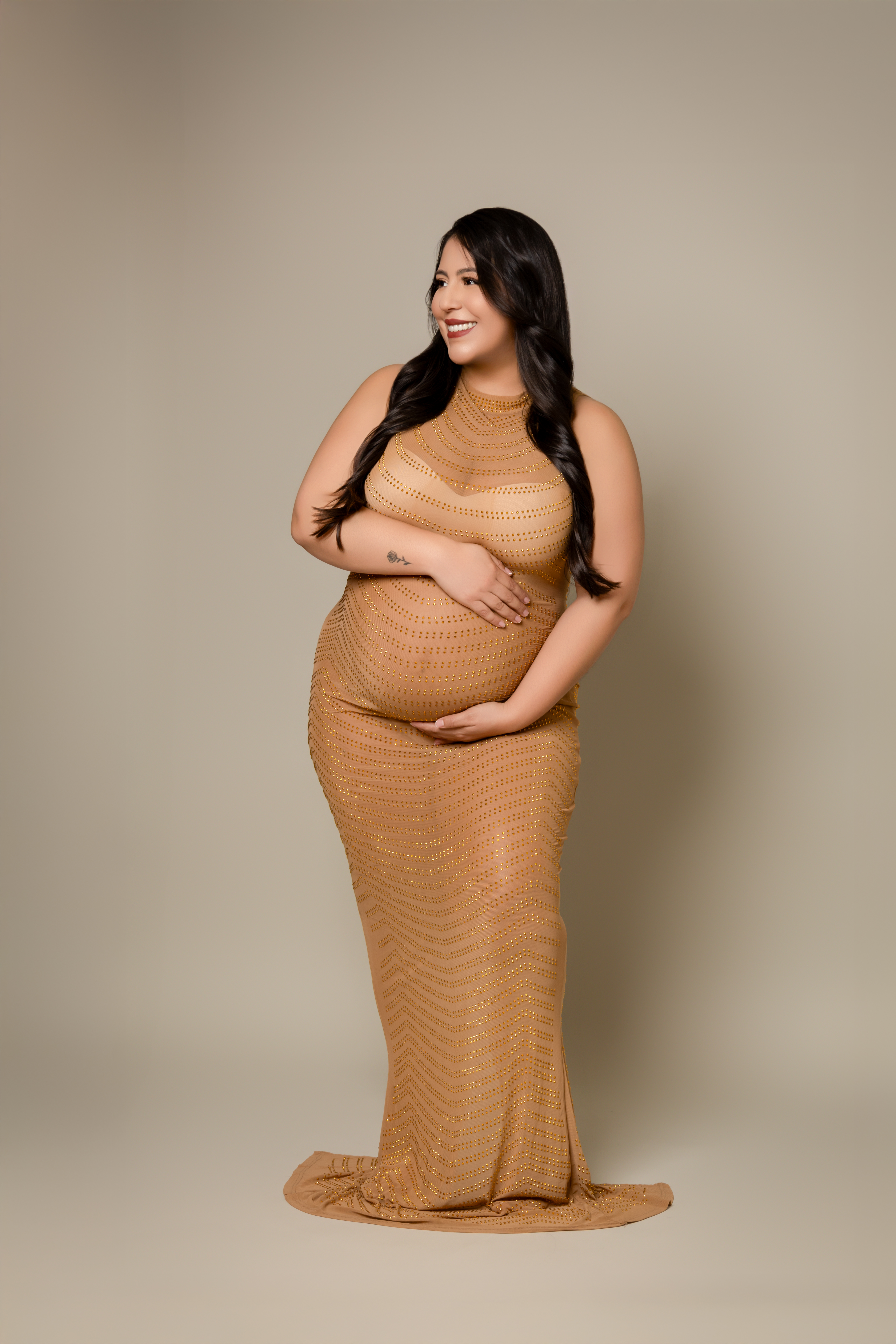 Sesion de maternidad en estudio